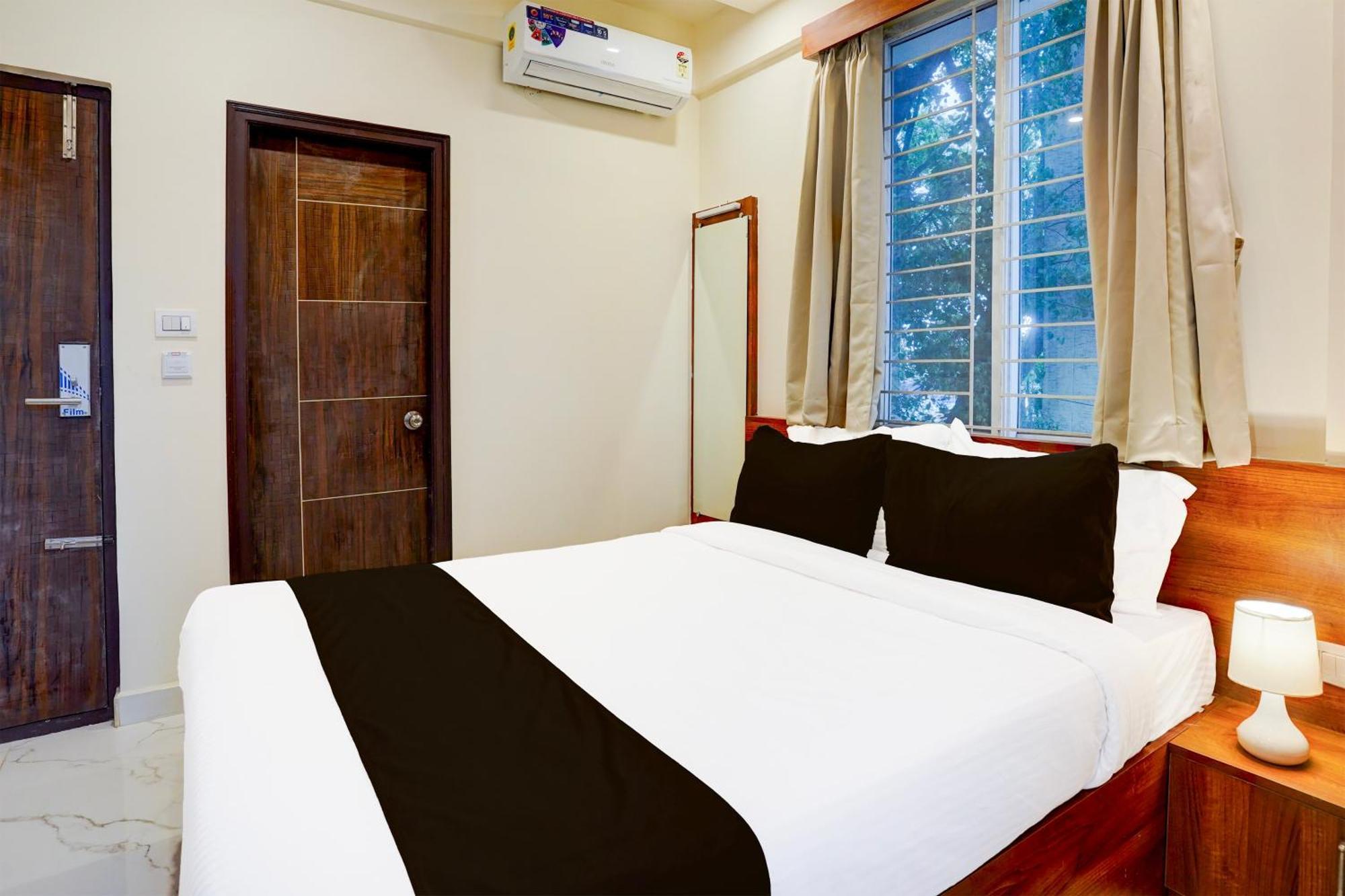 Super Townhouse Marathahalli Near Klm Fashion Mall Бангалор Экстерьер фото