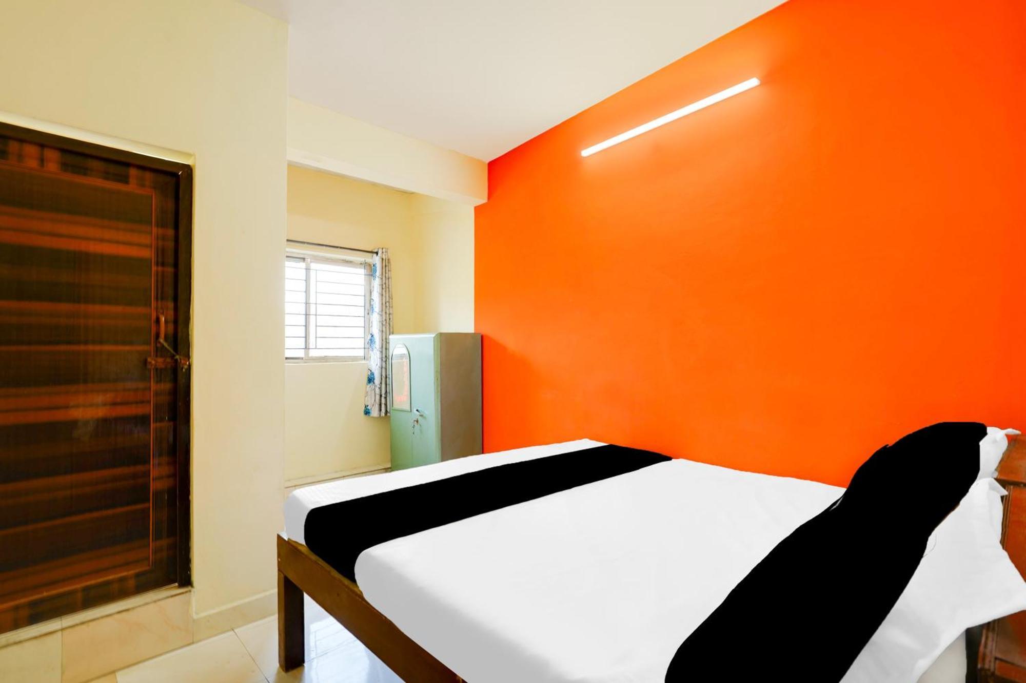 Super Townhouse Marathahalli Near Klm Fashion Mall Бангалор Экстерьер фото