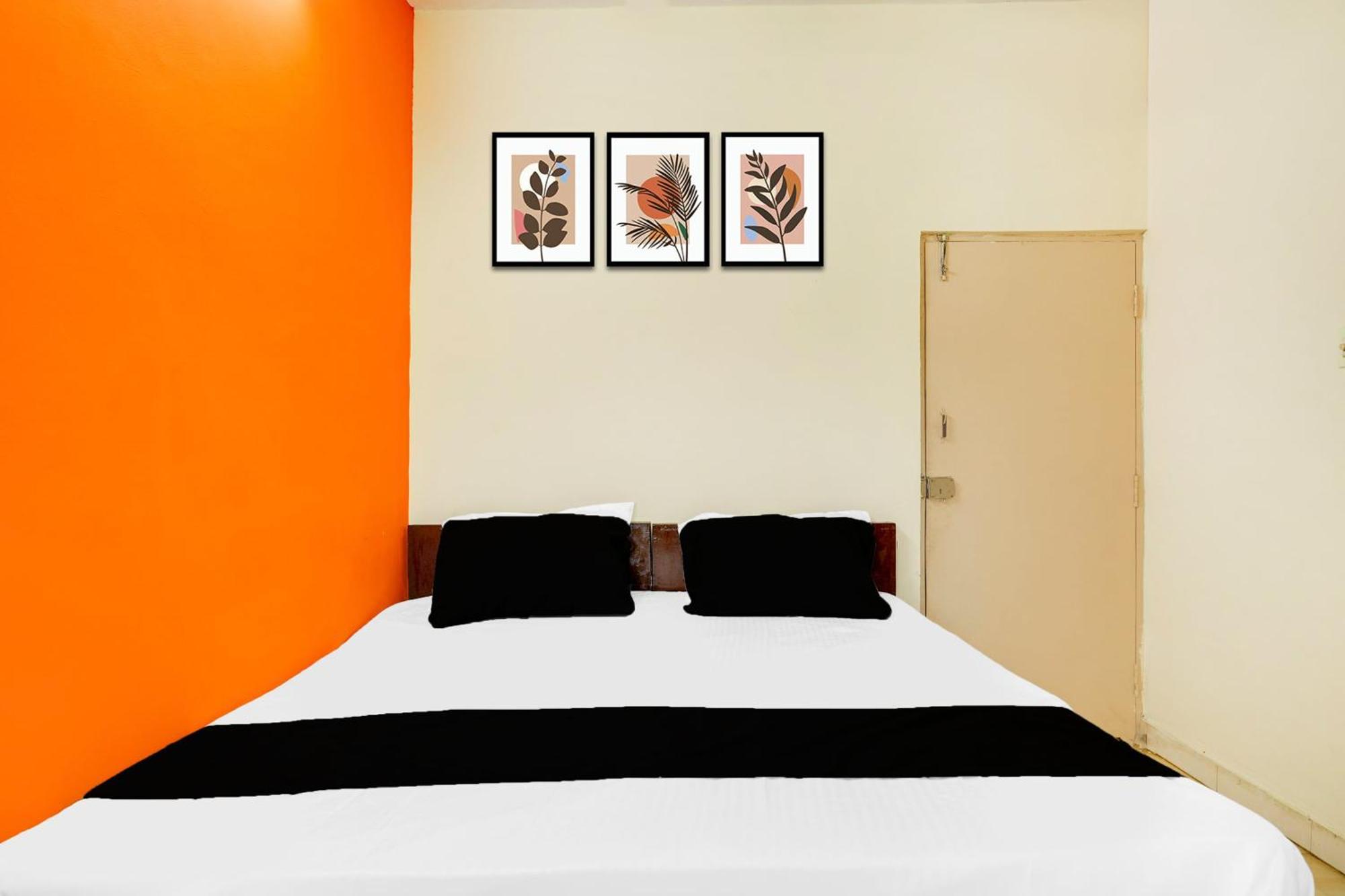Super Townhouse Marathahalli Near Klm Fashion Mall Бангалор Экстерьер фото