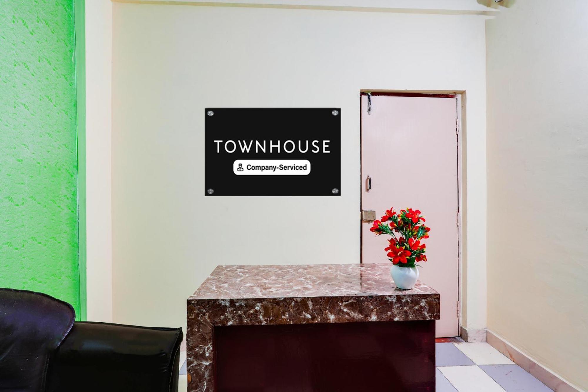 Super Townhouse Marathahalli Near Klm Fashion Mall Бангалор Экстерьер фото
